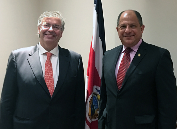 Image of the Costa Rican president
