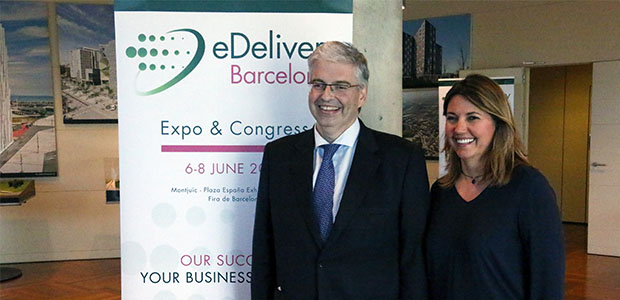 Image eDelivery trade fair representatives