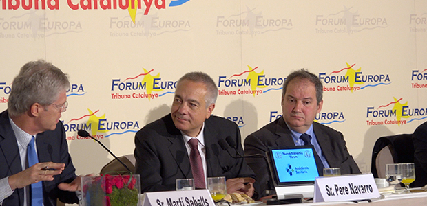 Tribune nueva economia forum