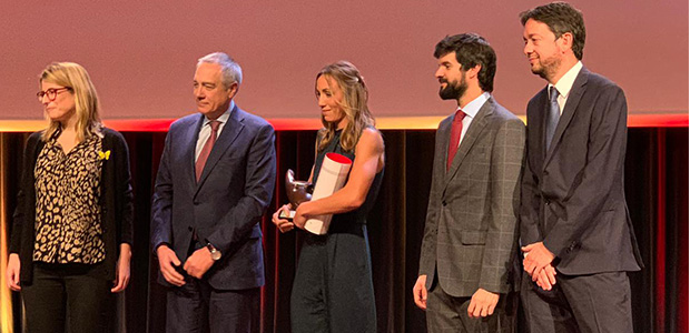 Entrega de premio a Jessica Vall